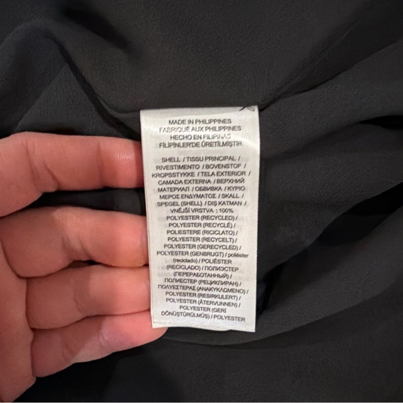 Ralph Lauren Off-Shoulder Black Gown with Cape Sleeves - Picture 10 of 11